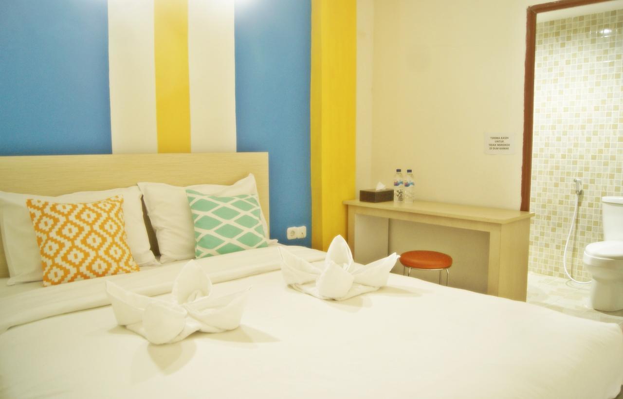 Leos Hotel Tomohon Exterior foto